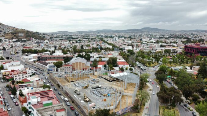 Vista aérea de la construcción de lo que sería el nuevo centro comercial. Foto: Oscar Sánchez